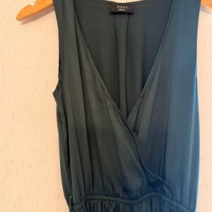 Vici Deep Green Sleeveless Midi Dress